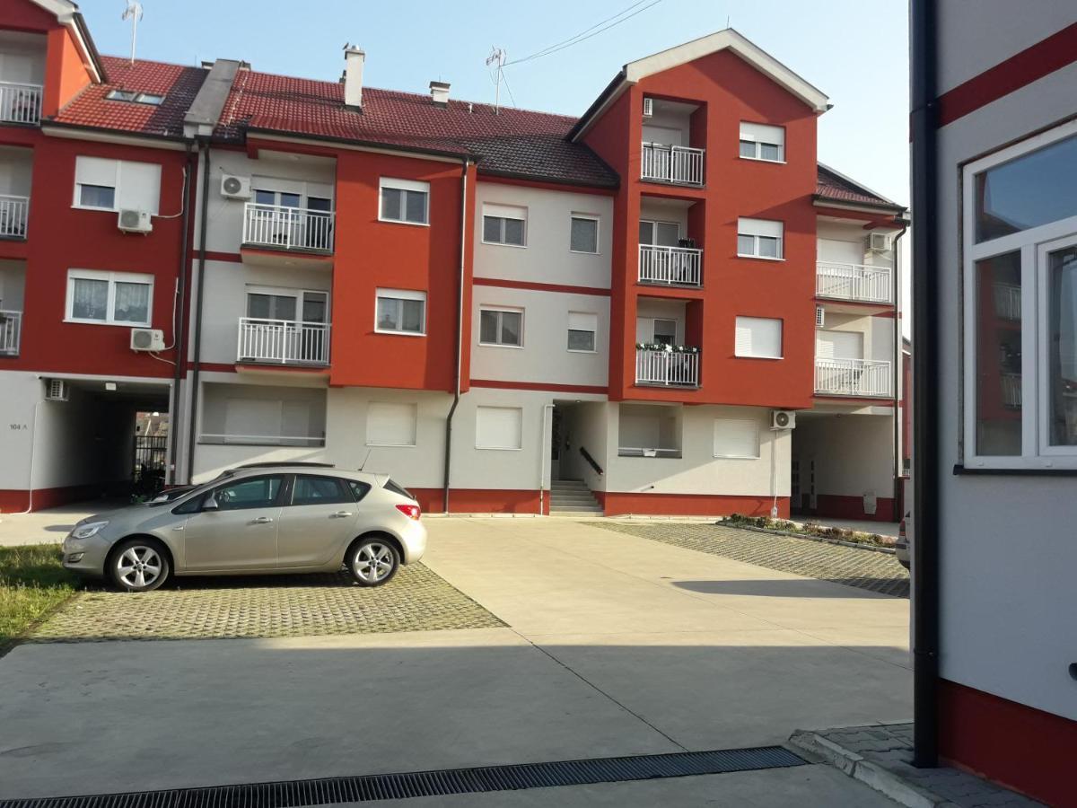 Apartman Sunset Сремска Митровица Екстериор снимка